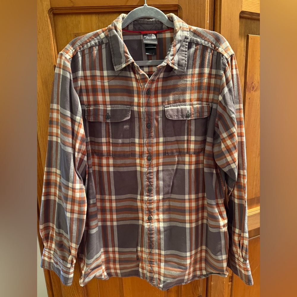 North face men’s plaid shirt